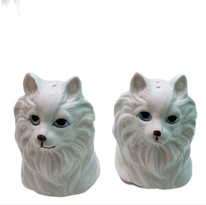 Vintage white cat salt and pepper shakers